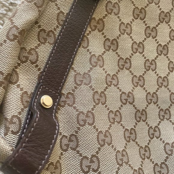 NWOT Gucci Mongram Canvas Abbey Hobo - Picture 3 of 8